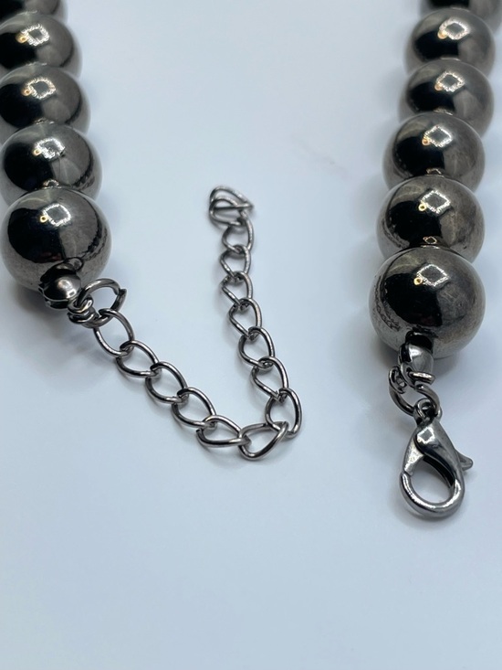 Bright Silver Large Beaded Necklace Silver Tone Statement Graduated Bold - Picture 6 of 6